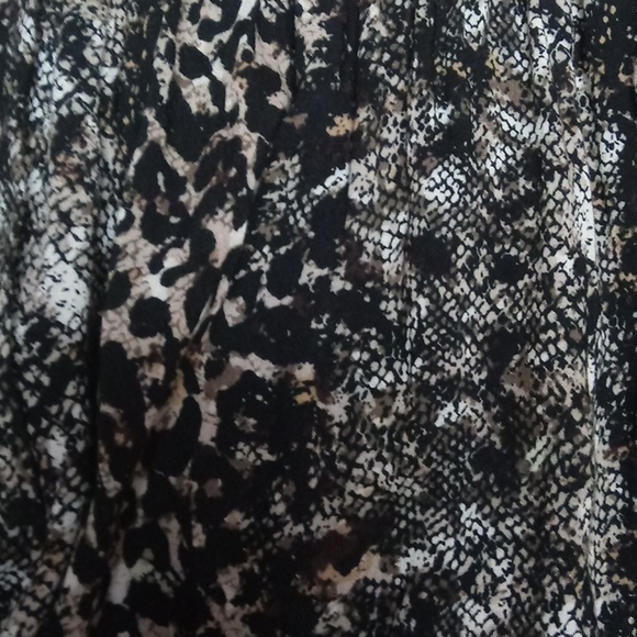 Top - Picture 3 of 3